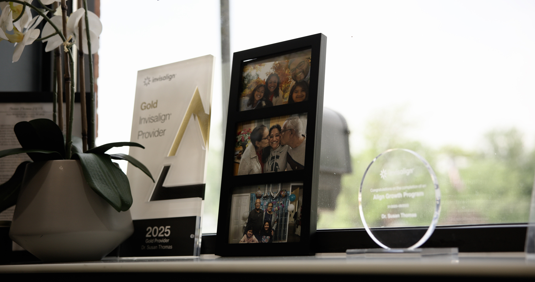 Dr. Thomas's 2025 Gold Invisalign Provider recognition
