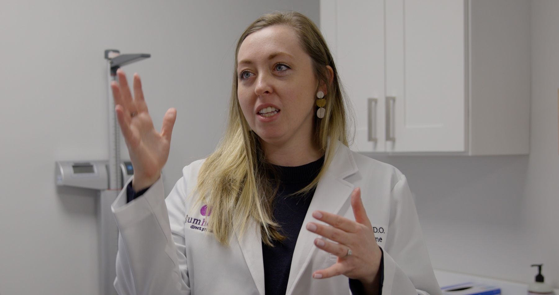 A Plum Health provider explaining a patient's care plan